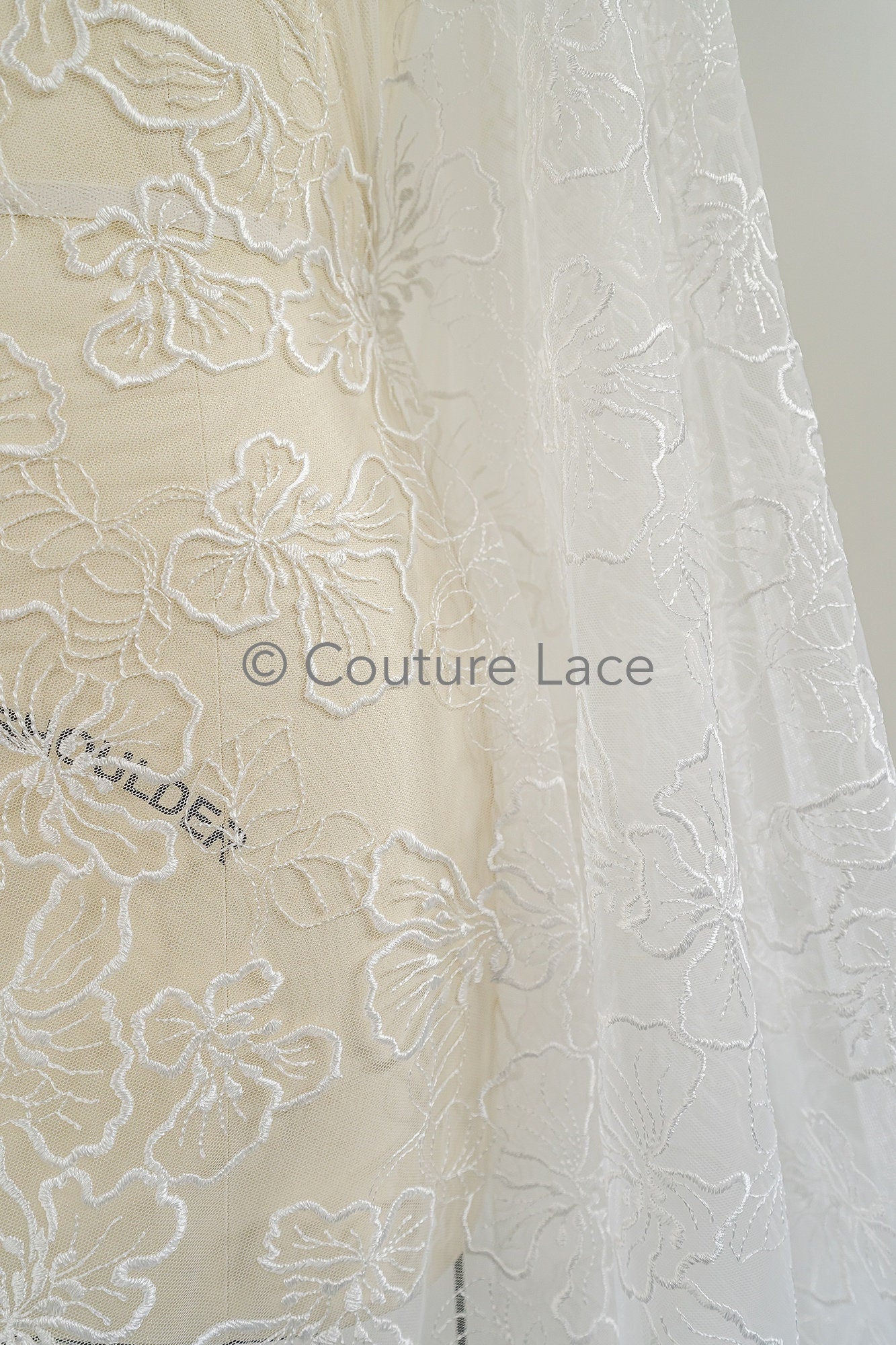 Blumen Braut Spitze Off-White/ Brautspitze mit Blumen/ Blumen Hochzeit Spitze/ Couture Spitze// L23-555
