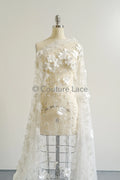 3D Blumen Spitzenstoff Off-White/ Braut Spitzenstoff mit Perlen/ romantischer Spitzenstoff mit 3D Blumen/ Hochzeit Spitzenstoff// L23-562