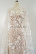 3D Blumen Spitzenstoff Off-White/ Braut Spitzenstoff/ romantischer Spitzenstoff mit 3D Blumen/ Hochzeit Spitzenstoff// L23-561