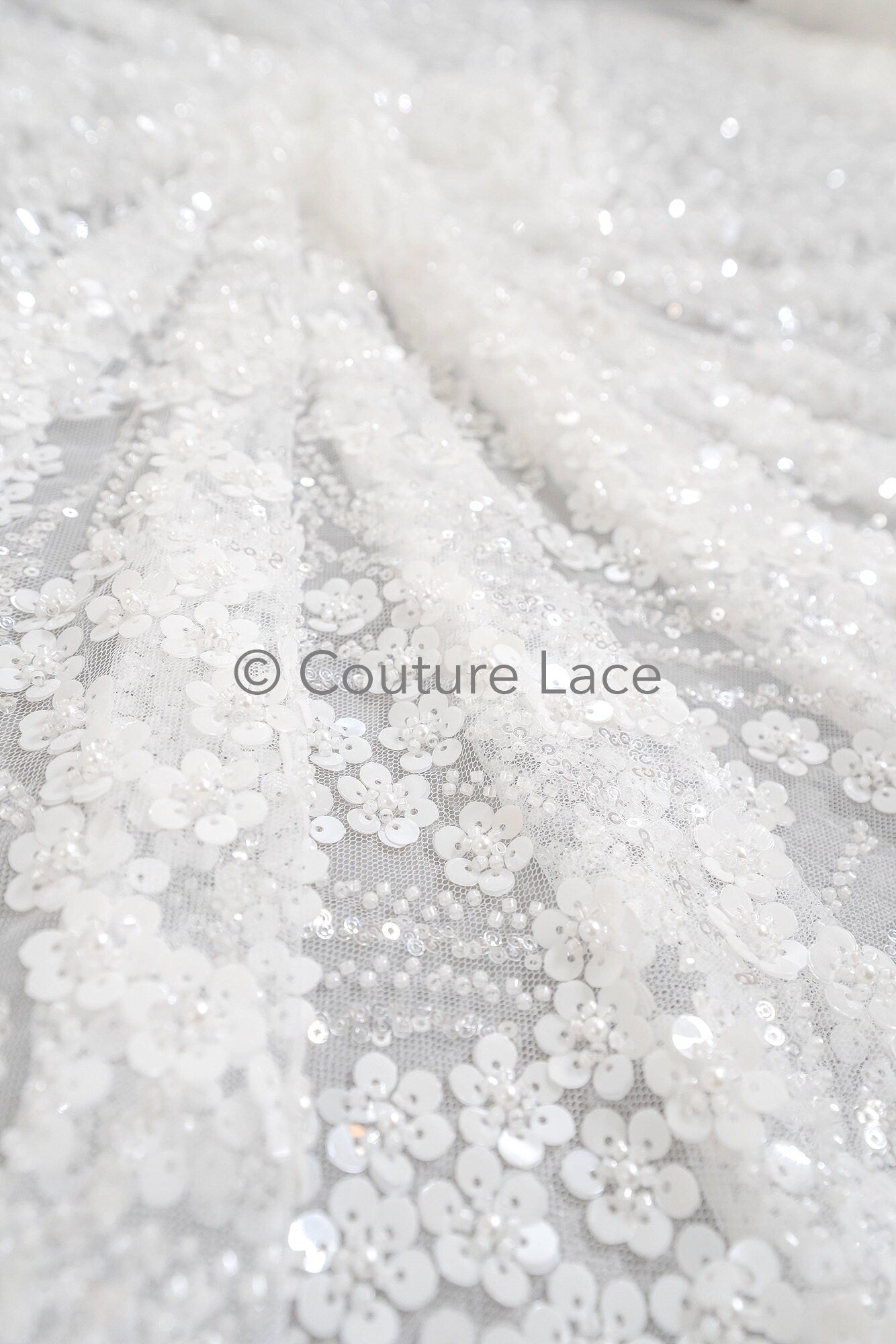 3D Blumen Spitzenstoff Off-White/ Couture Spitze Stoff/ Brautspitze mit Perlen/ Perlen Spitze// L23-570