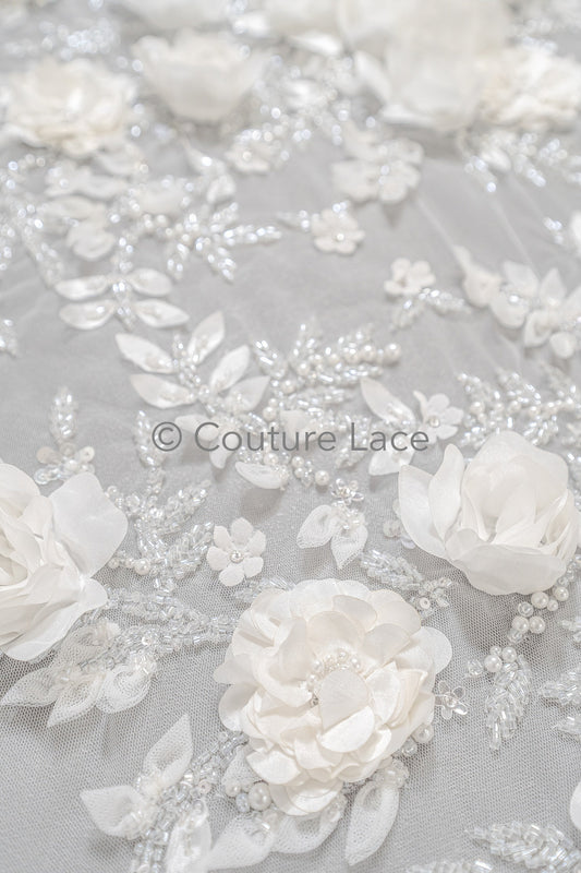 3D Blumen Spitzenstoff Off-White/ Braut Spitzenstoff mit Perlen & Pailletten/ romantischer Spitzenstoff mit 3D Blumen/ Hochzeit Spitzenstoff// L23-535