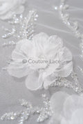 3D Blumen Spitzenstoff Off-White/ Braut Spitzenstoff/ romantischer Spitzenstoff mit 3D Blumen/ Hochzeit Spitzenstoff mit Perlen// L23-563
