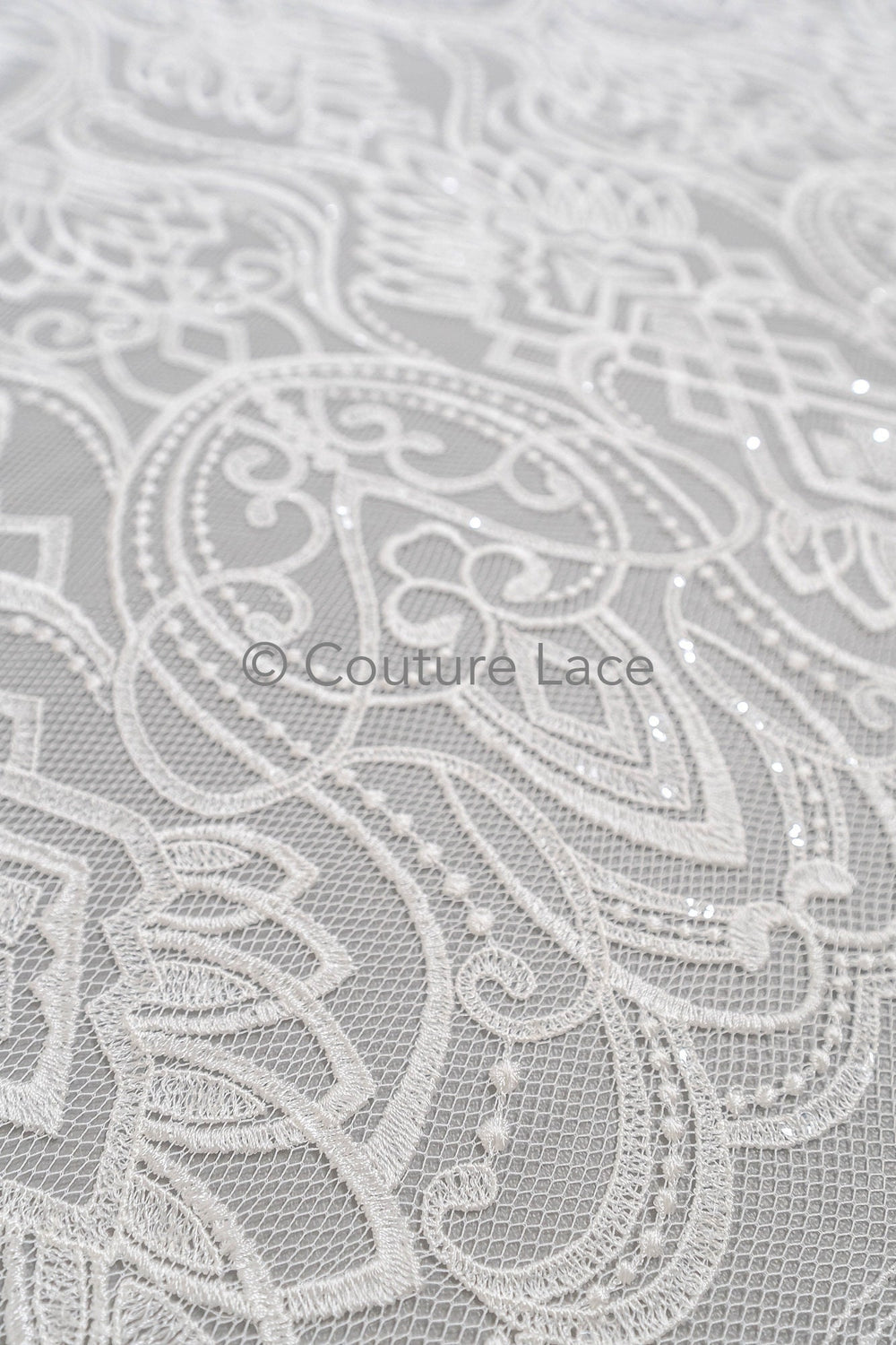 Dainty floral lace off-white/ geometric lace/ boho lace fabric/ vintage lace/ ornate lace // L23-585