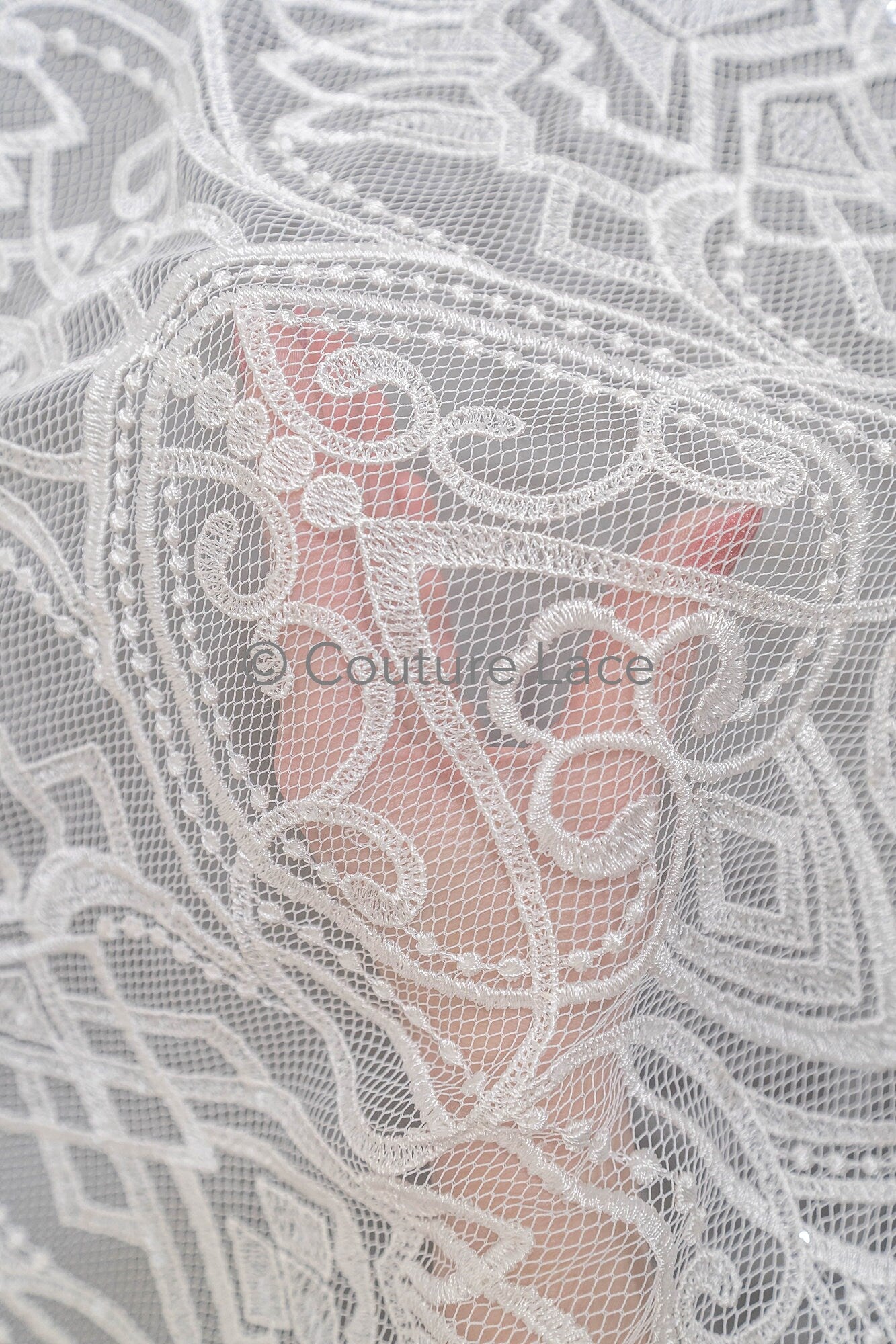 Dainty floral lace off-white/ geometric lace/ boho lace fabric/ vintage lace/ ornate lace // L23-585