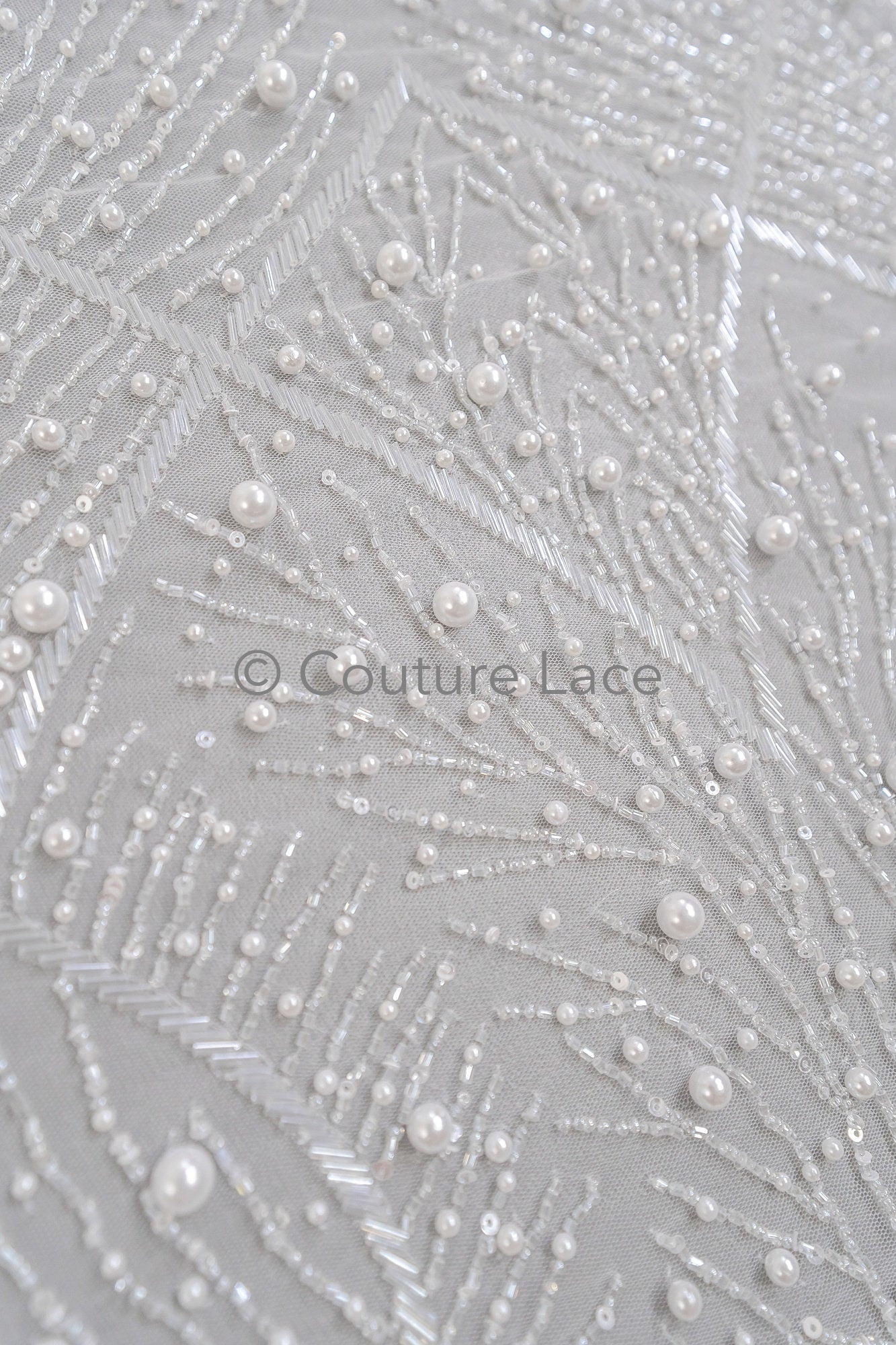 Zarte Blumenspitze Off-White/ Braut Spitzenstoff/ Perlen Spitzenstoff/ Verzierte Spitze// L23-531