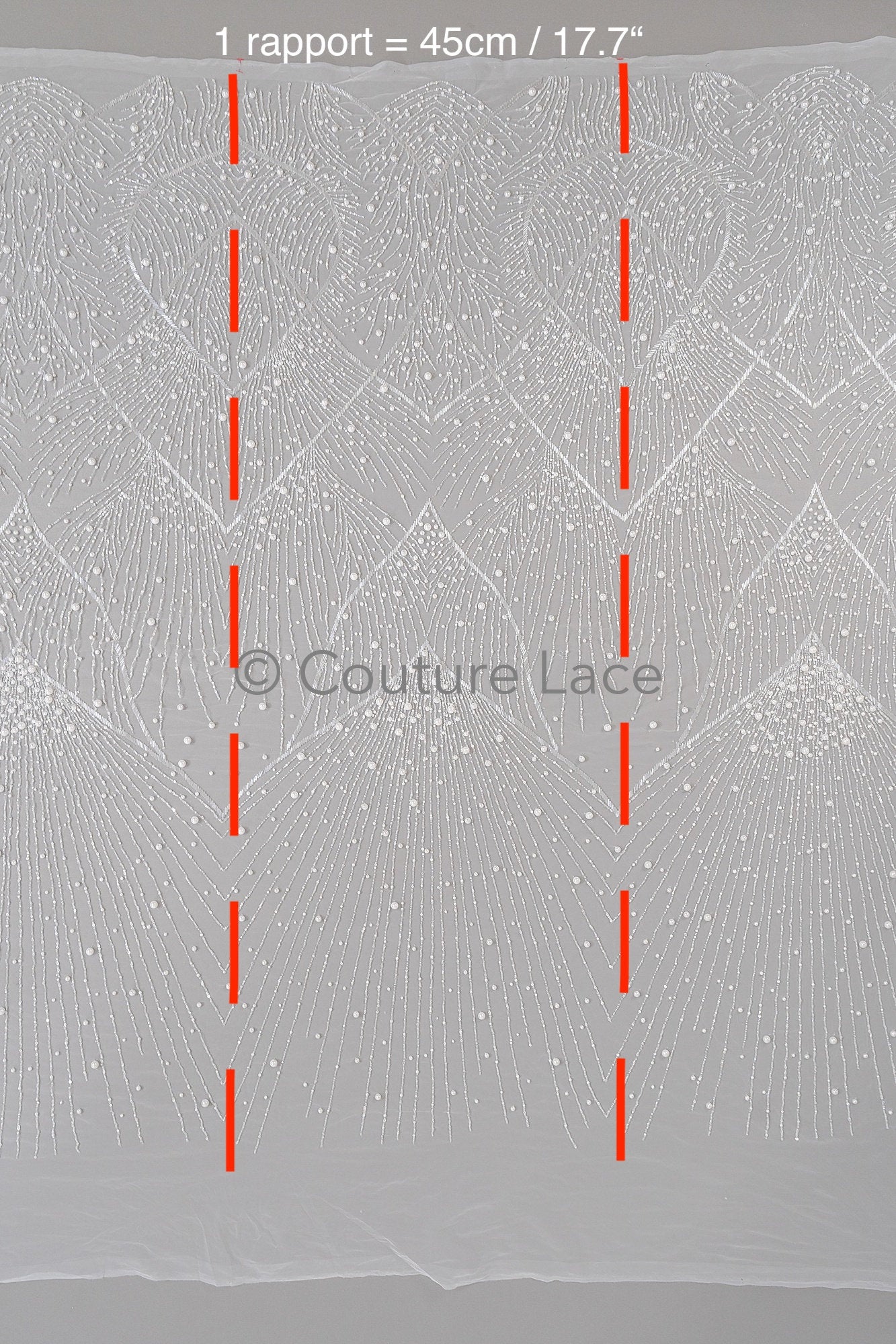 Zarte Blumenspitze Off-White/ Braut Spitzenstoff/ Perlen Spitzenstoff/ Verzierte Spitze// L23-531