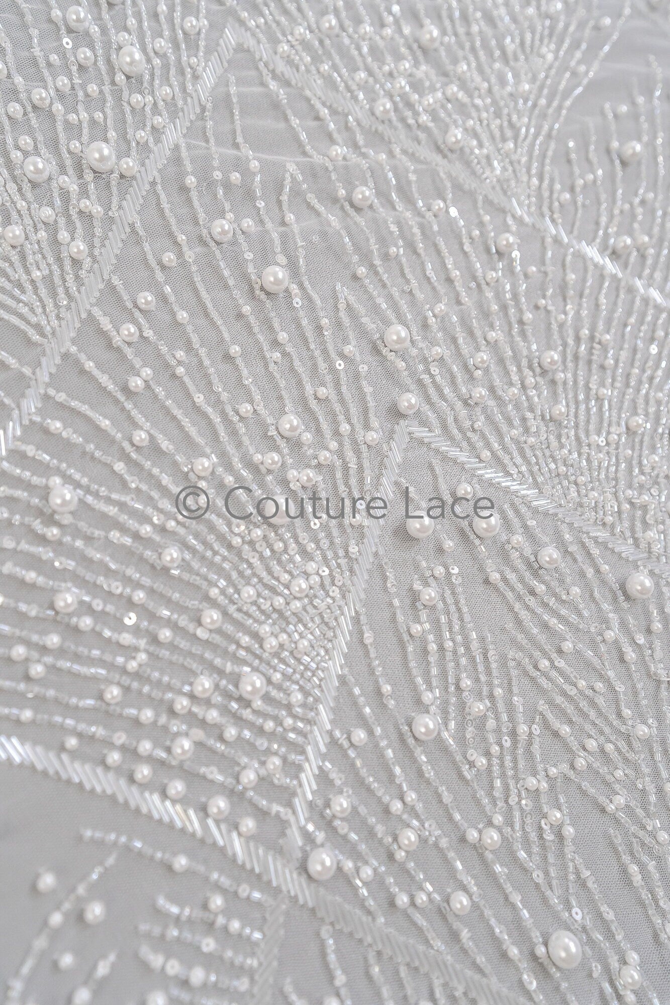 Zarte Blumenspitze Off-White/ Braut Spitzenstoff/ Perlen Spitzenstoff/ Verzierte Spitze// L23-531