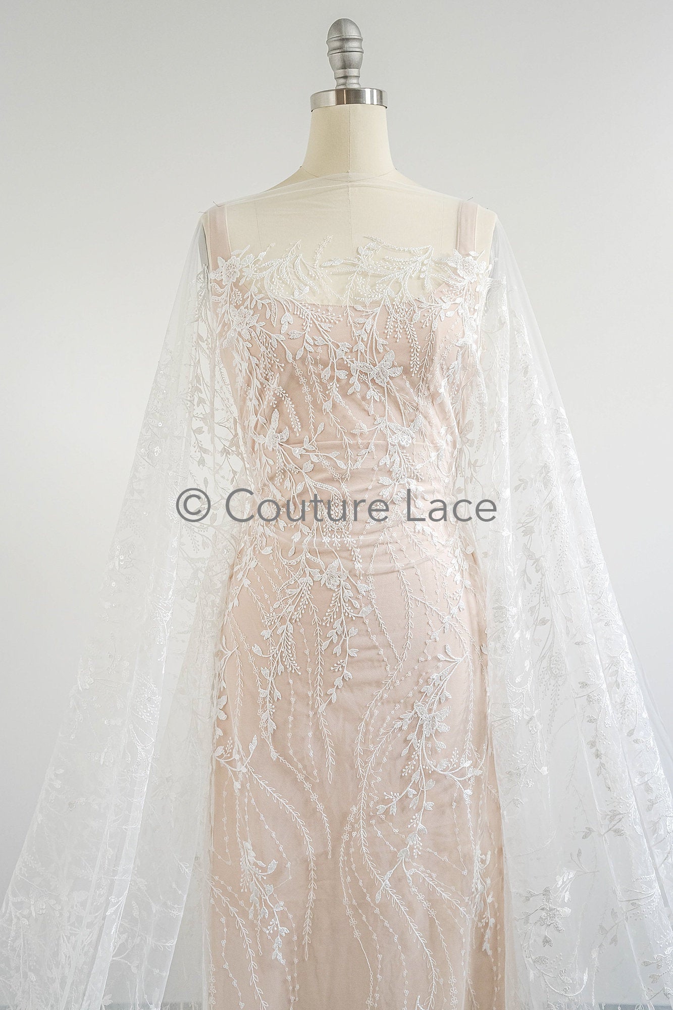 Florale Braut Spitze Off-White/ Braut Spitze/ florale Brautspitze/ Hochzeit Spitze/ Couture Spitze mit Pailletten// L23-581