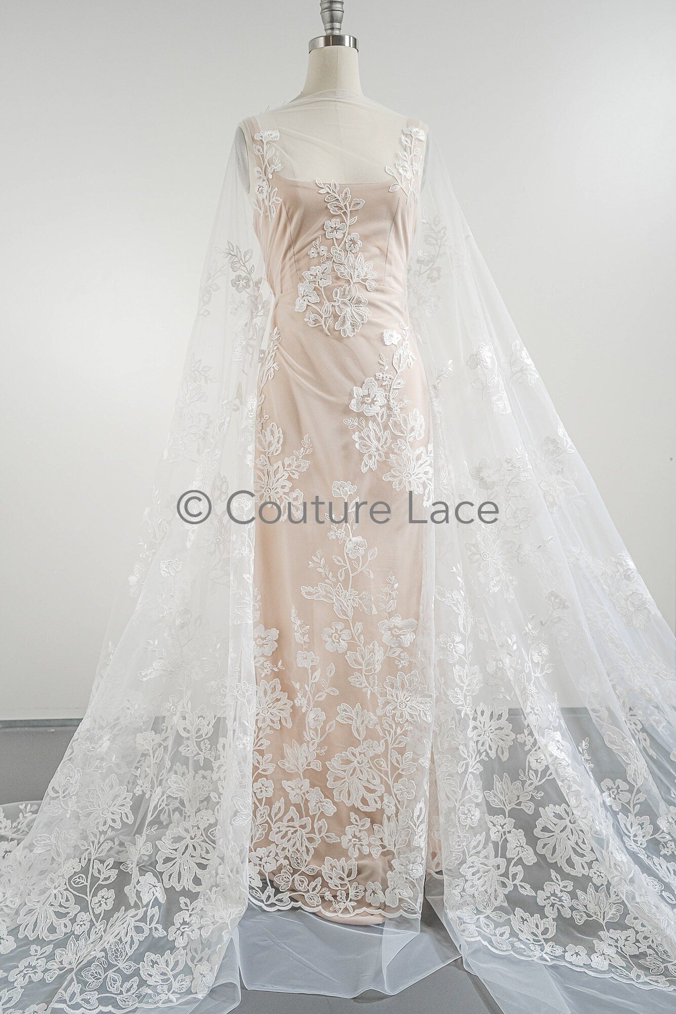 Blumen Braut Spitze Off-White/ Brautspitze mit Blumen/ Blumen Hochzeit Spitze/ Couture Spitze// L23-556