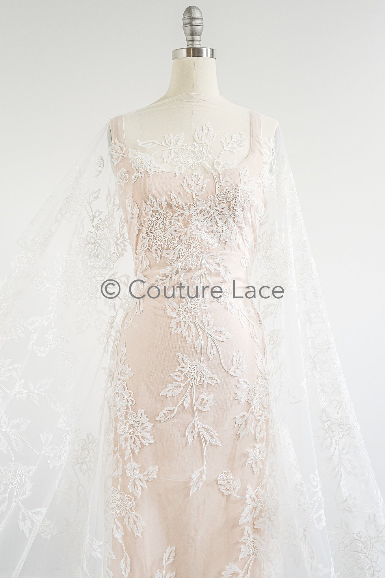 3D Blumen Spitzenstoff/ Braut Spitze Off-White/ romantischer Blumen Spitzenstoff/ Hochzeit Spitzenstoff// L23-587