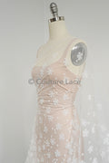 3D Blumen Spitzenstoff Off-White/ Braut Spitzenstoff/ romantischer Spitzenstoff mit 3D Blumen/ Hochzeit Spitzenstoff// L23-600