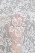 Florale Braut Spitze Off-White/ Brautspitze Stoff/ florale Hochzeit Spitze mit Pailletten/ Couture Spitze// L23-582