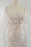 Florale Braut Spitze Off-White/ Brautspitze Stoff mit Pailletten/ florale Hochzeit Spitze mit Pailletten/ Couture Spitze// L23-632