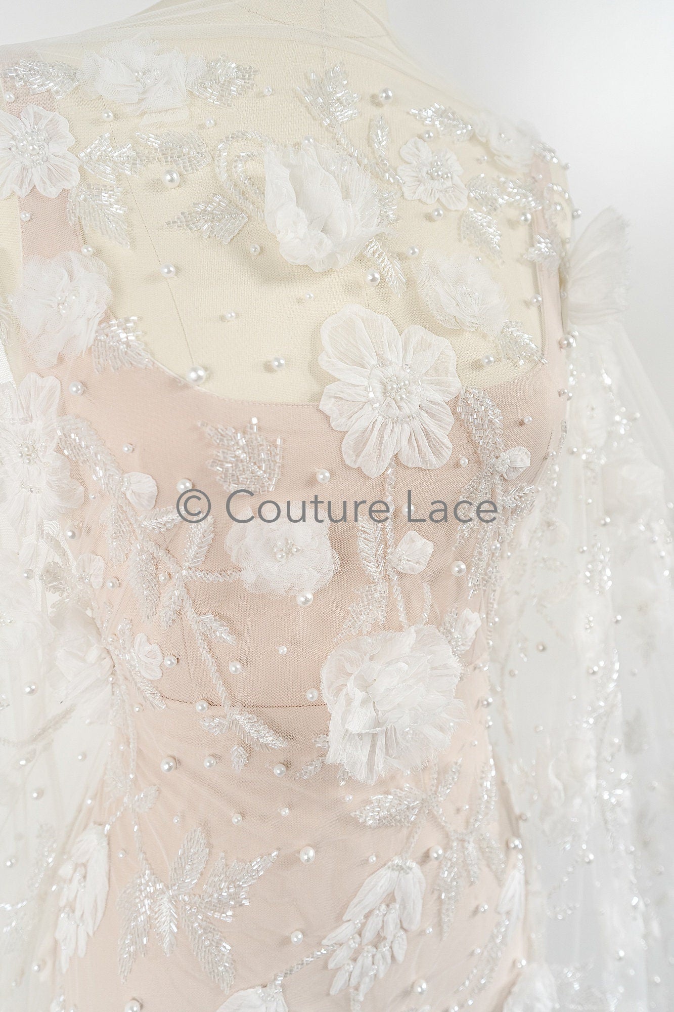 3D Blumen Spitzenstoff Off-White/ Braut Spitzenstoff/ romantischer Blumen Spitzenstoff/ Hochzeit Spitzenstoff// L23-187