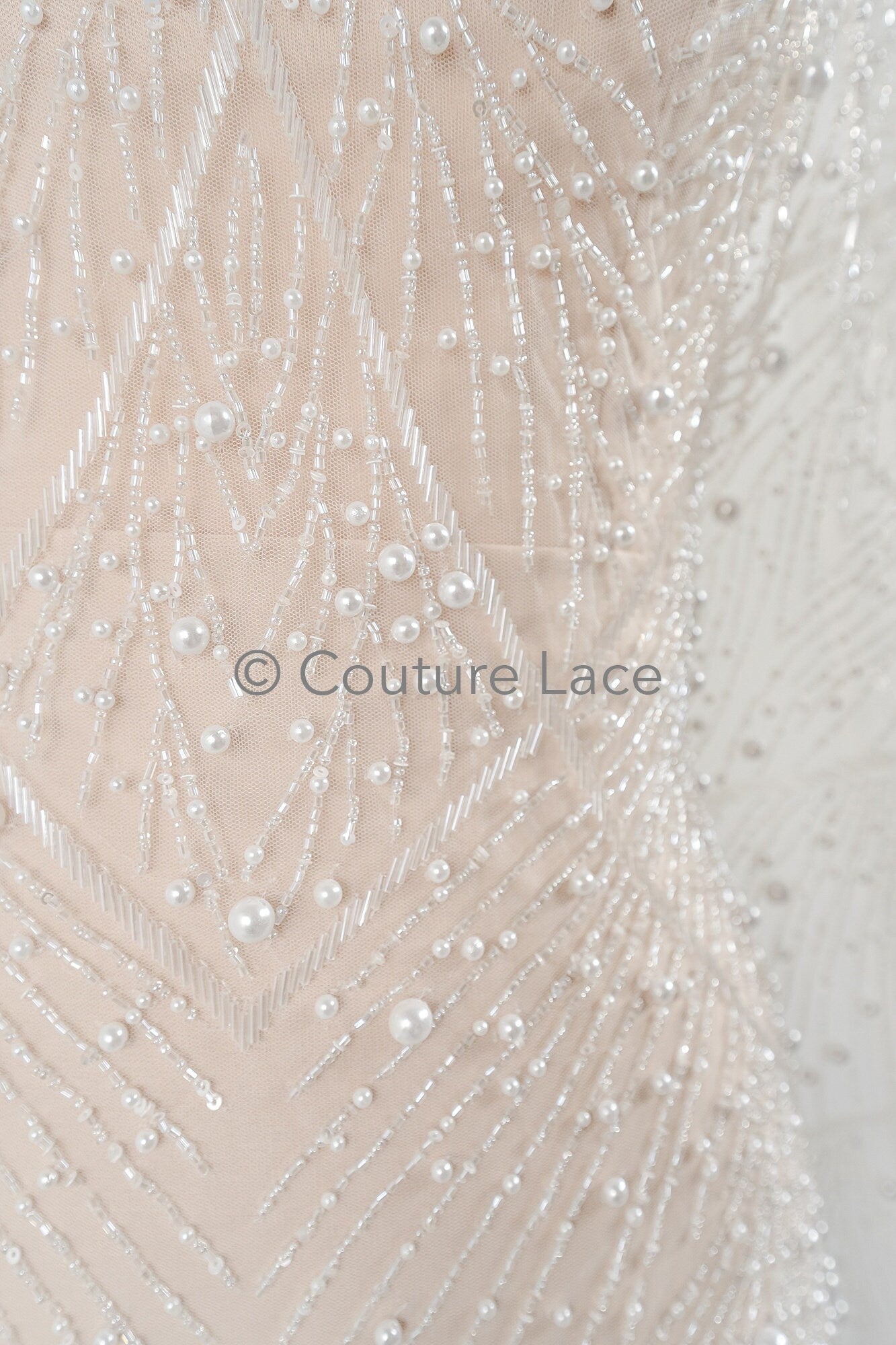 Zarte Blumenspitze Off-White/ Braut Spitzenstoff/ Perlen Spitzenstoff/ Verzierte Spitze// L23-531