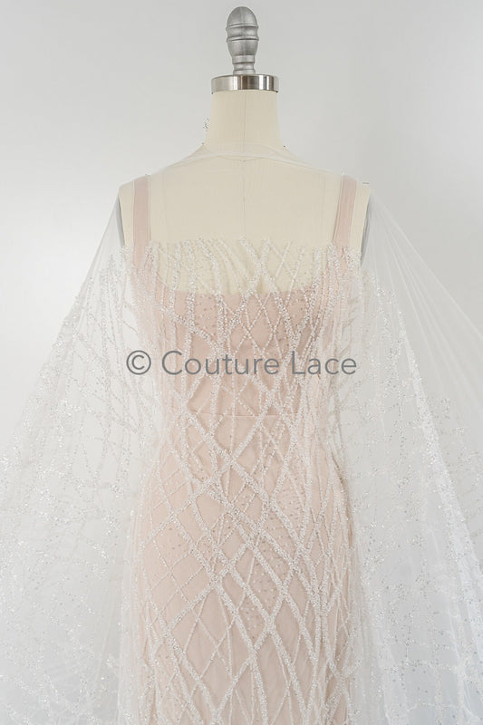 Zarte florale Spitze Off-White/ Braut Spitzenstoff/ Spitzenstoff mit Perlen & Pailletten/ Spitzenmuster// L23-560