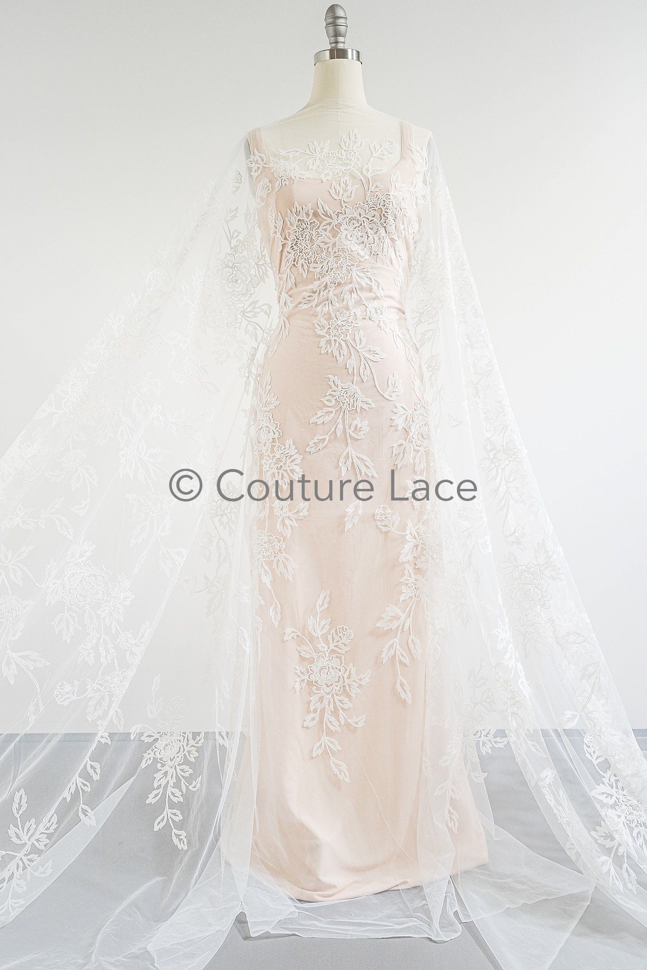 3D Blumen Spitzenstoff/ Braut Spitze Off-White/ romantischer Blumen Spitzenstoff/ Hochzeit Spitzenstoff// L23-587