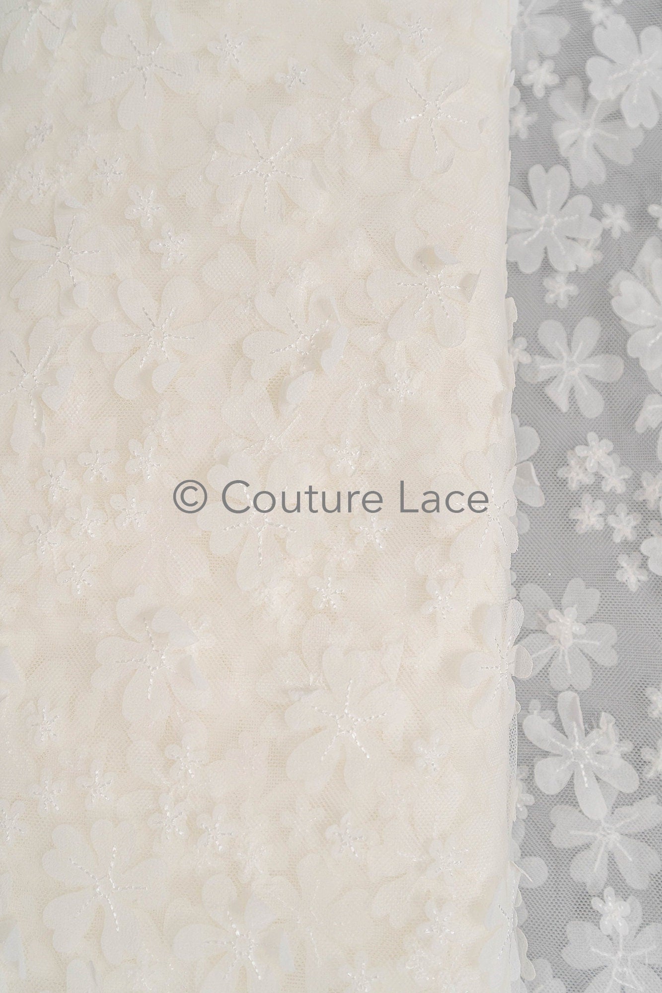 3D Blumen Spitzenstoff Off-White/ Braut Spitzenstoff/ romantischer Spitzenstoff mit 3D Blumen/ Hochzeit Spitzenstoff// L23-600