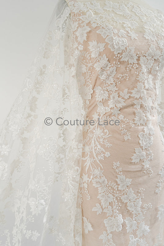 Florale Braut Spitze Off-White/ Brautspitze mit Perlen/ florale Hochzeit Spitze/ Couture Spitze// L23-611