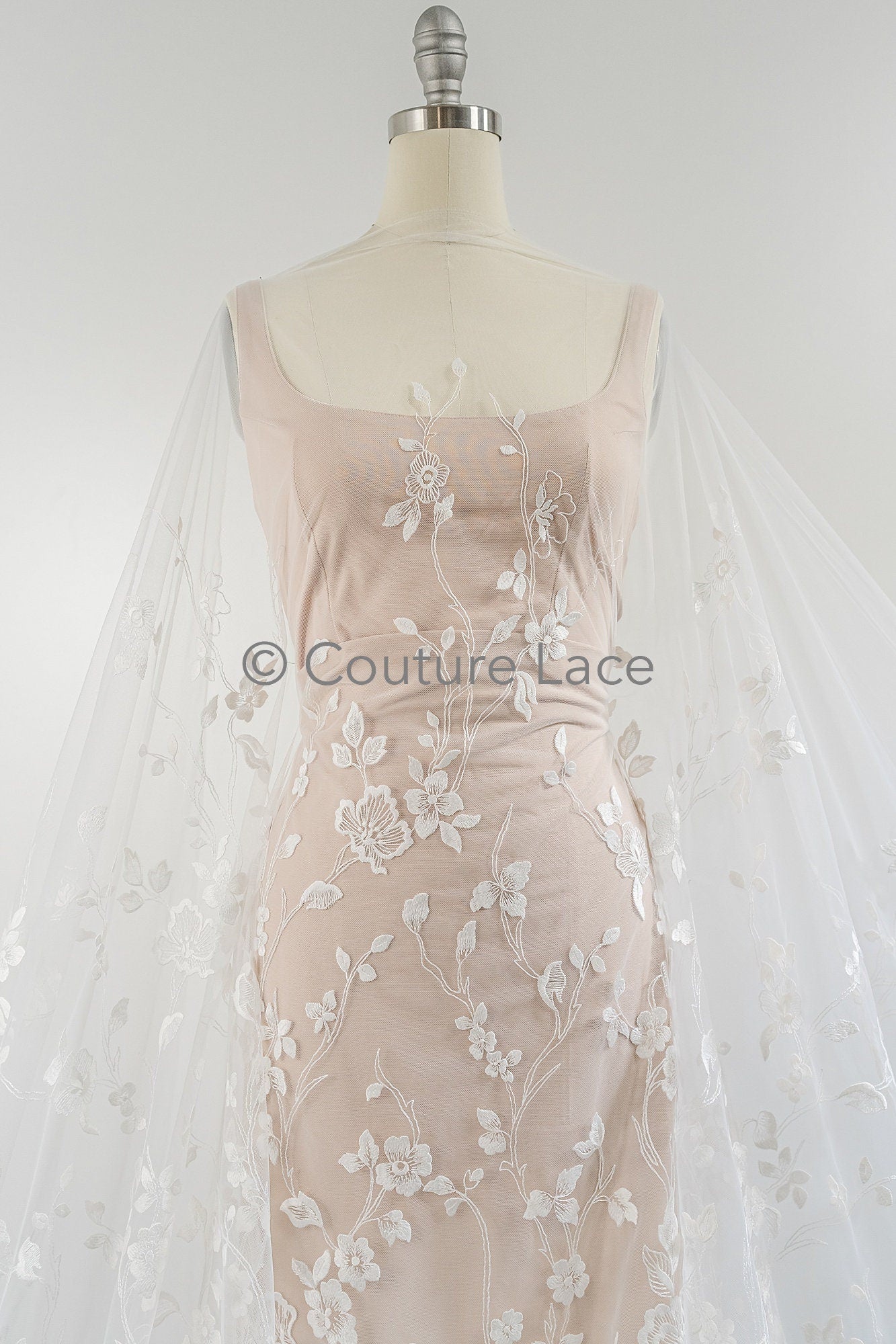 Blumen Braut Spitze Off-White/ Brautspitze mit Blumen/ Hochzeit Spitze/ Couture Spitze// L23-629