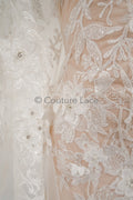 3D Blumen Spitzenstoff/ Braut Spitzenstoff Off-White/ romantischer Blumen Spitzenstoff mit 3D Blumen/ Hochzeit Spitzenstoff// L19-211