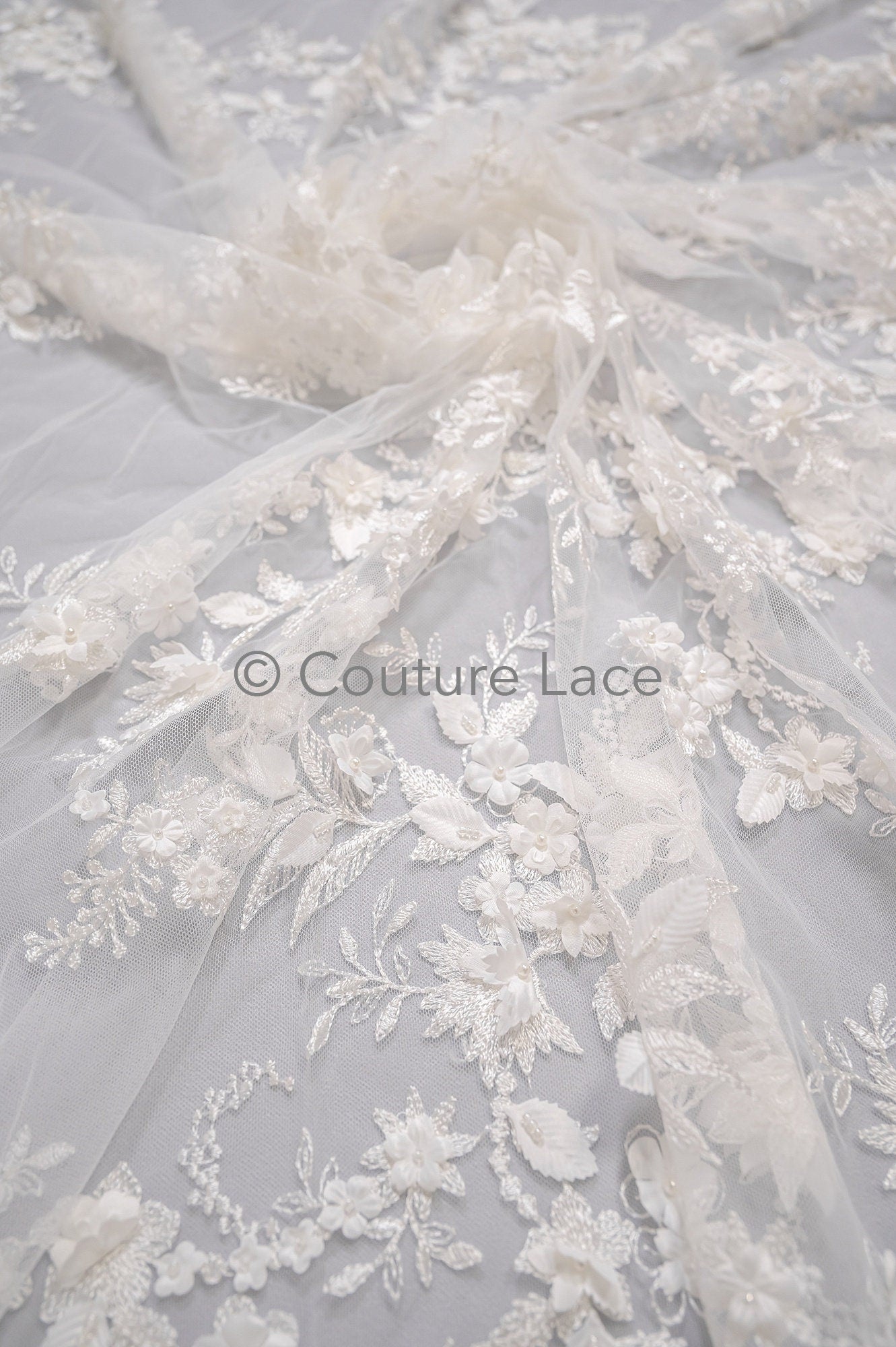 3D Blumen Spitzenstoff Off-White/ Braut Spitzenstoff/ romantischer Blumen Spitzenstoff/ Hochzeit Spitzenstoff// L19-210