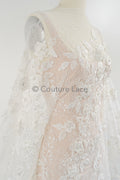 3D Blumen Perlen Spitzen Stoff/ Couture Spitzenstoff mit Perlen/ Braut Spitzenstoff/ Brautspitze// L23-638