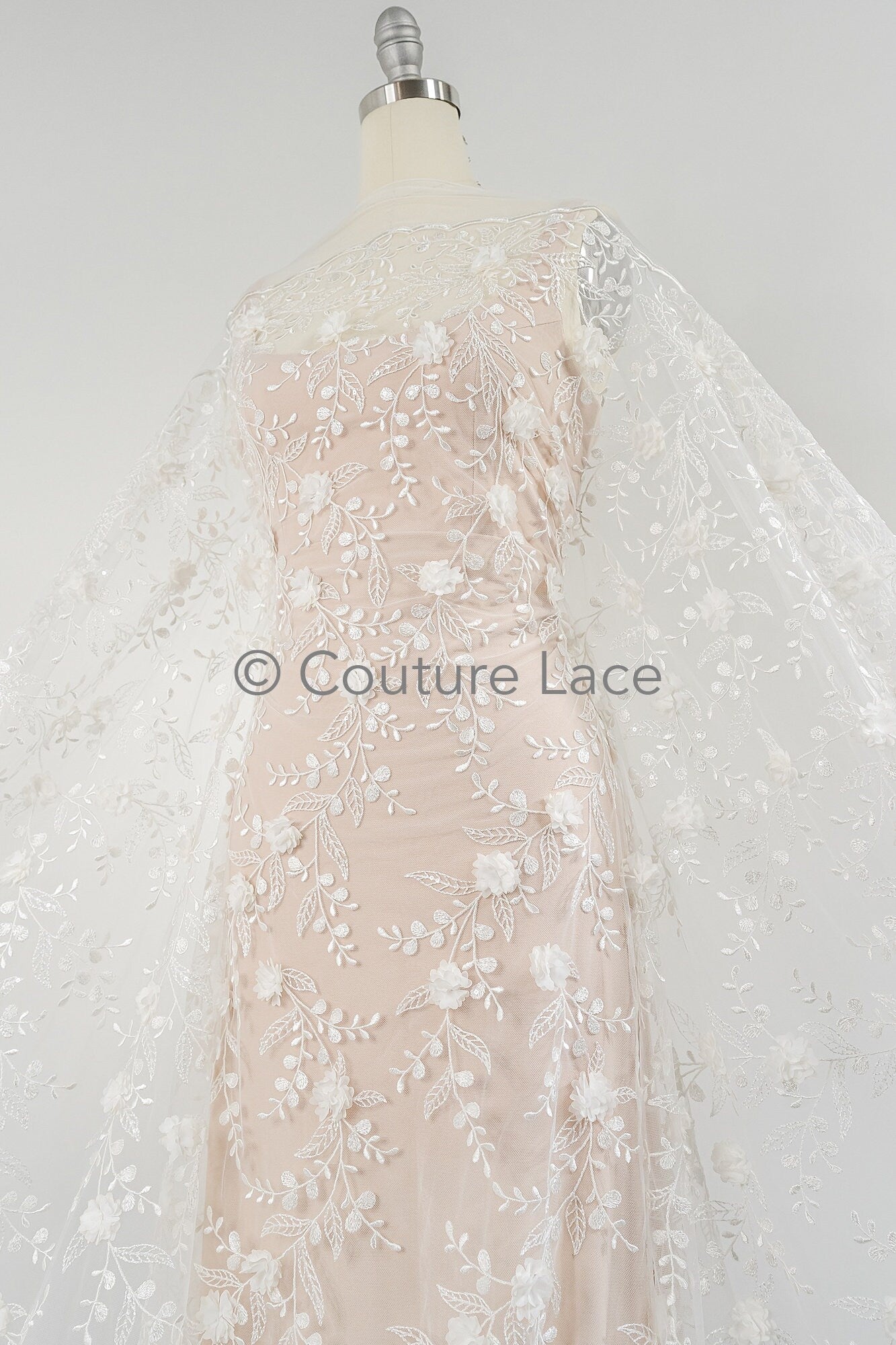 3D Blumen Perlen Spitze Stoff/ Couture Spitzen Stoff mit Folgen/ Braut Spitzen Stoff/ Hochzeit Spitze// L23-649