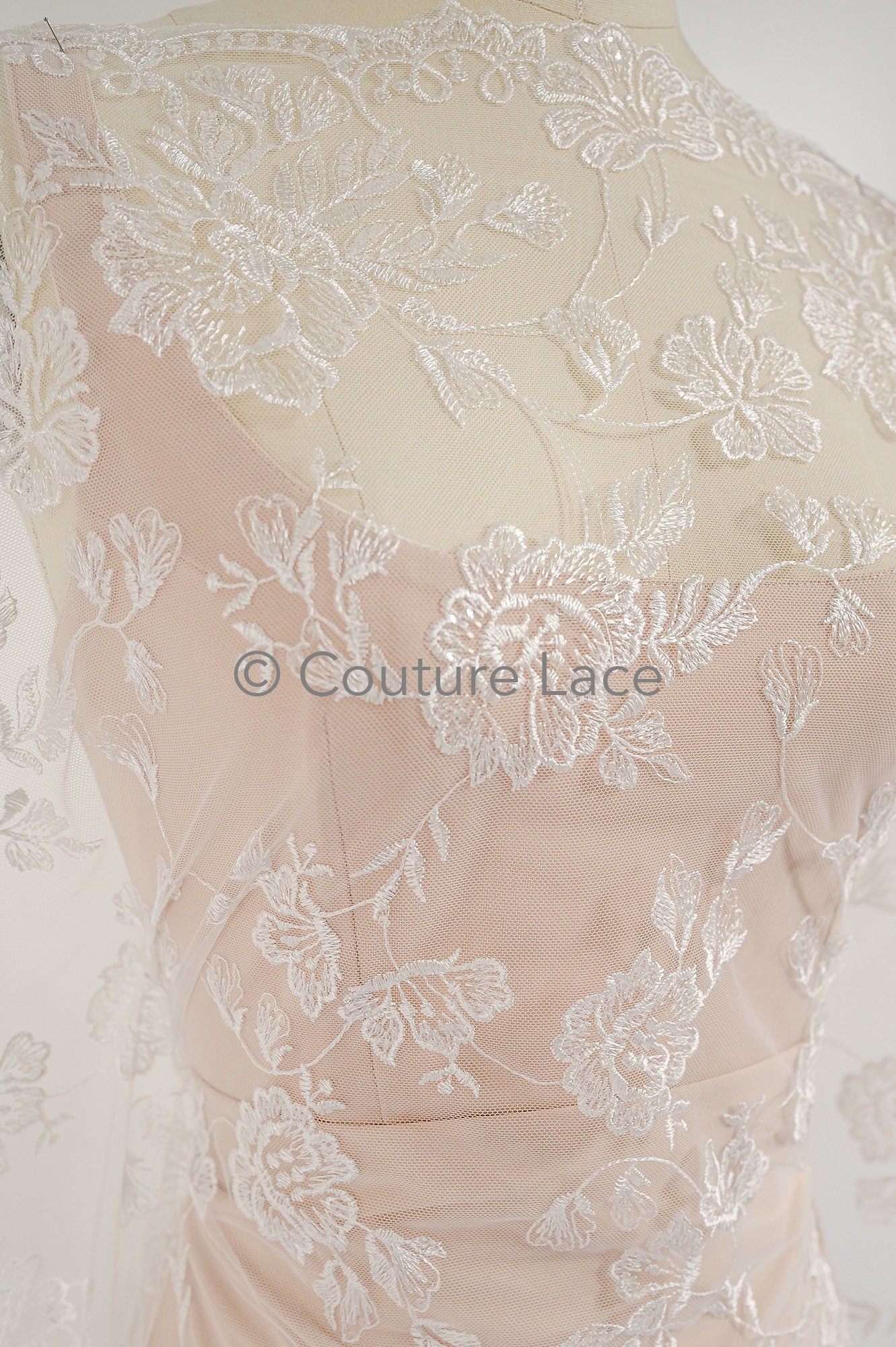 Blumen Braut Spitze / Braut Spitze Material mit Pailletten / offwhite Braut Spitze / Blumen Hochzeit Spitze / Couture / L17-035