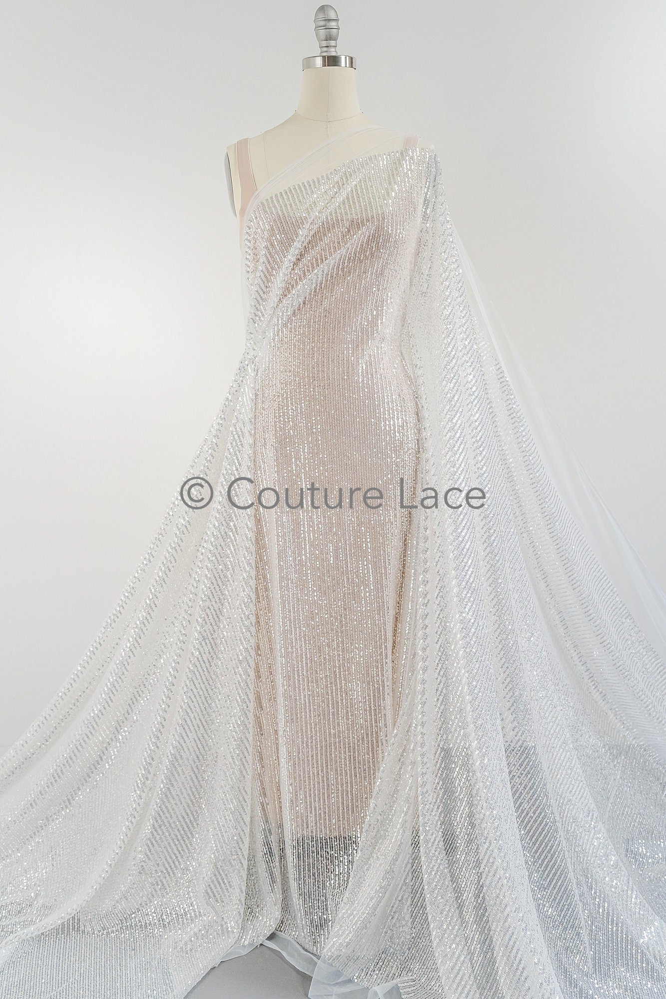 Pailletten Spitzenstoff Silber/ Couture Spitzenstoff/ Braut Spitzenstoff/ Spitze mit Pailletten// L23-641