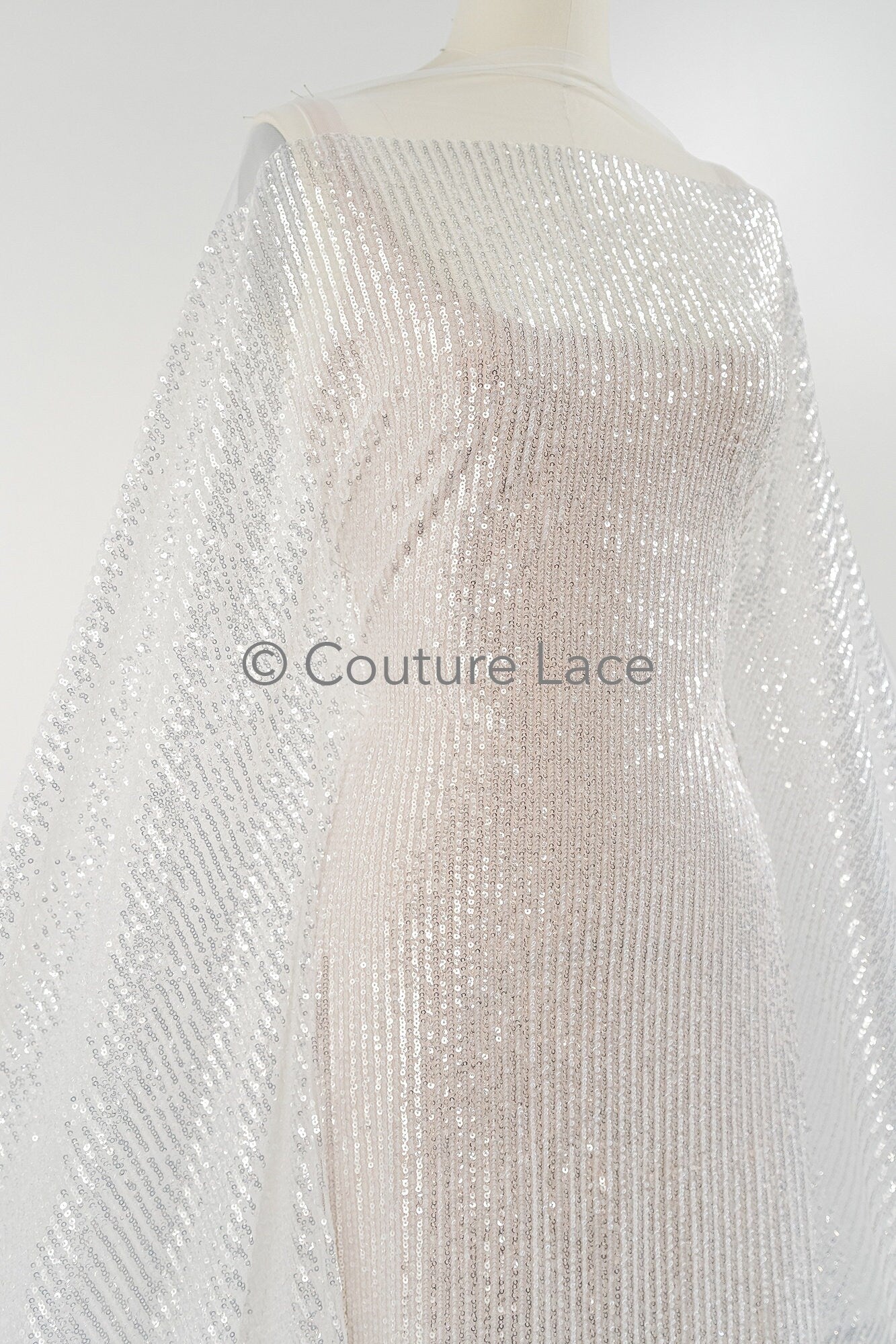 Pailletten Spitzenstoff Silber/ Couture Spitzenstoff/ Braut Spitzenstoff/ Spitze mit Pailletten// L23-641