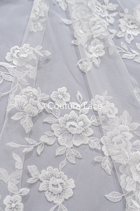 Floral bridal lace off-white/ bridal lace fabric/ floral wedding lace/ couture lace// L23-658