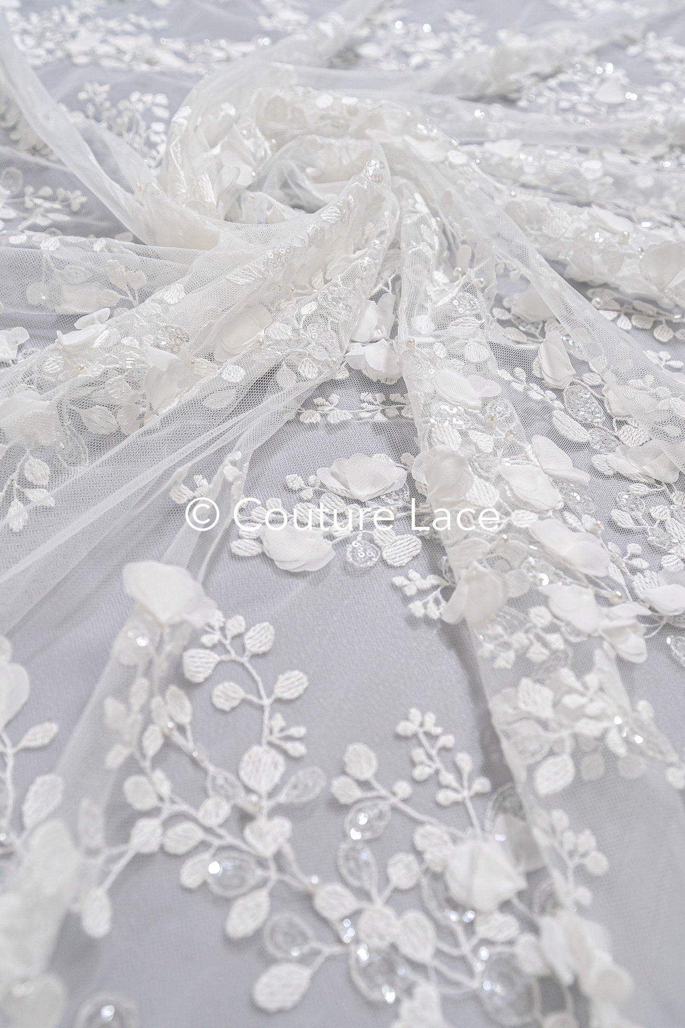 3D Blumen Spitzenstoff Off-White/ Braut Spitzenstoff/ romantischer Spitzenstoff mit 3D Blumen/ Hochzeit Spitzenstoff// L23-664