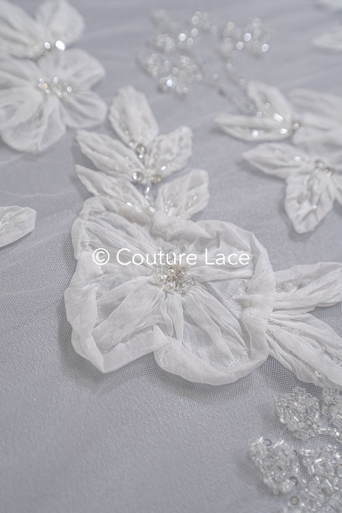 3D Spitzenstoff Off-White/ 3D Blumen Spitzenstoff/ Braut Spitzenstoff/ romantische Spitze mit Blumen// L23-667