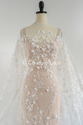 3D Blumen Spitzenstoff Off-White/ Braut Spitzenstoff/ romantischer Spitzenstoff mit 3D Blumen/ Hochzeit Spitzenstoff// L23-664