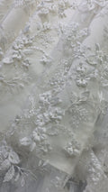 Tissu de dentelle florale 3D Off-White/ tissu de dentelle de mariée/ tissu de dentelle florale romantique/ tissu de dentelle de mariage// L19-210