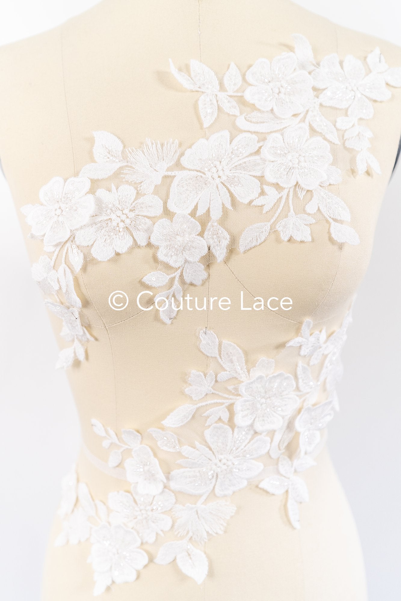 Romantische Applikation off-white/ Brautapplikation mit 3D Blumen & Perlen/ Brautkleid Spitzenapplikation/ Blumen Brautspitze Applikation// A24-383