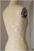 Helle Champagner/ Pfirsich gespiegelte Hochzeitskleid Applikation, Blumen Applikation, Spitzenblume, Llusion Back Lace, Blütenspitze// A17-040