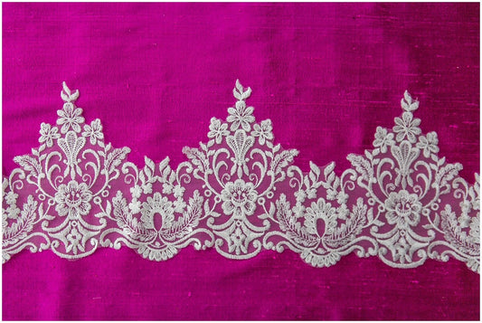 Soft &amp; elegant lace trim/ Off-white bridal lace/ Chantilly lace/ Ornament lace trim/ Lingerie lace// T17-017