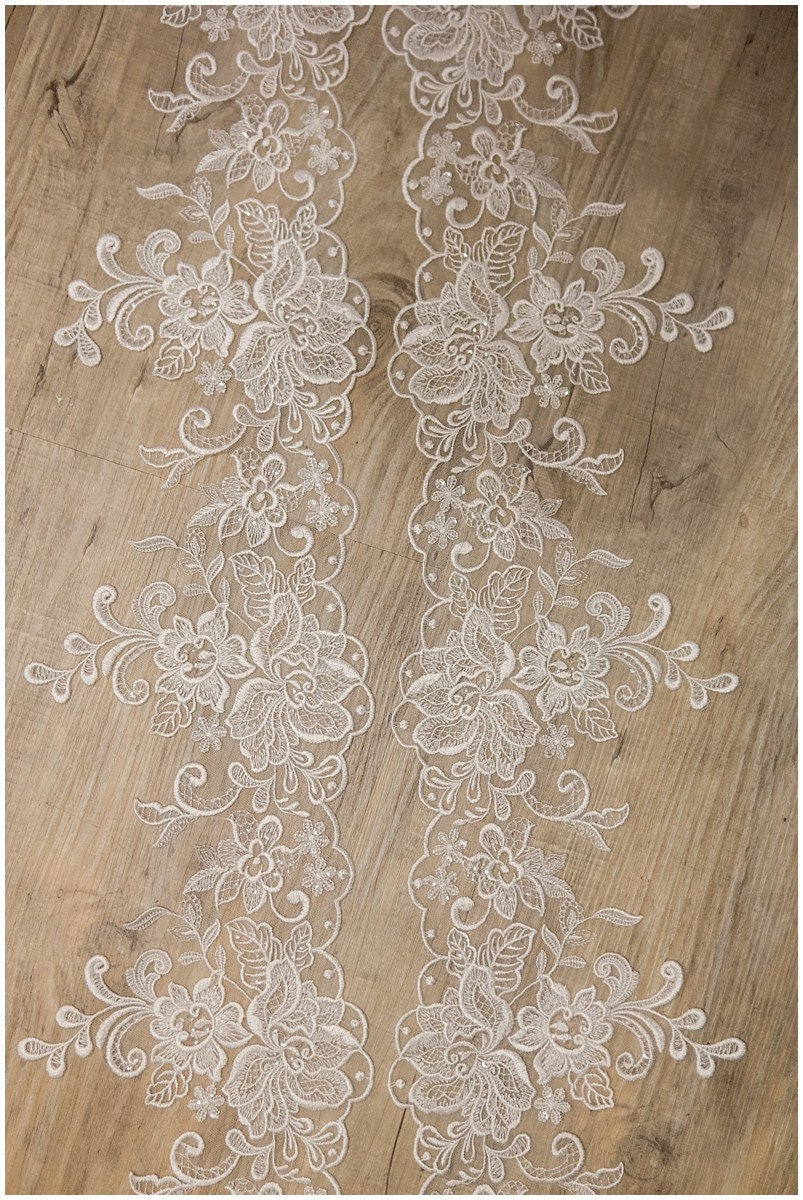 1 Paar / 2x verspiegelte Spitzenborte/ florale Spitzenborte/ Brautkleid Spitzenborte/ Braut Spitzenborte mit Pailletten// T17-005