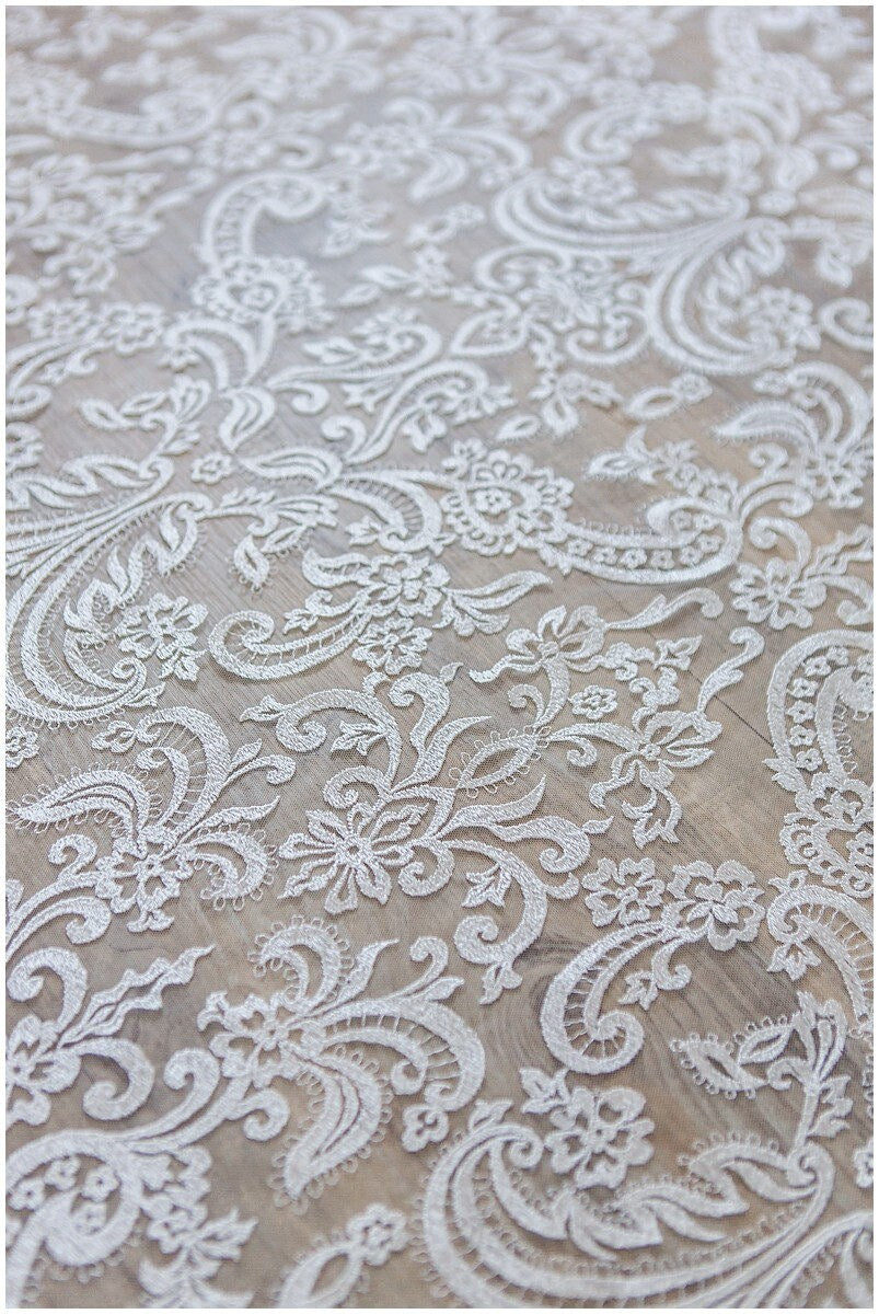 Soft embroidered bridal lace off-white/ Ornament lace fabric/ Guipure lace/ Bridal lace fabric// L17-025