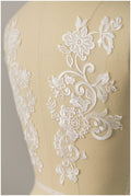 2Stk. gespiegelte weiche Spitzenblume Applikation - IVORY - Spitzenblume, Spitzenaufnäher, Brautkleid Applikation// A17-003