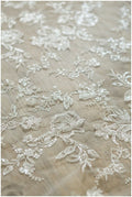 Pailletten Braut Spitzenstoff Off-White/ Floraler Spitzenstoff/ Brautspitze Stoff/ Blumenspitze// L17-026