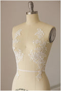 2Stk. Gespiegelte Spitzenblumen Applikation - OFF-WHITE - Spitzenblumen, Spitzenaufnäher, Brautkleid Applikation, Hochzeitskleid Spitze// A17-056