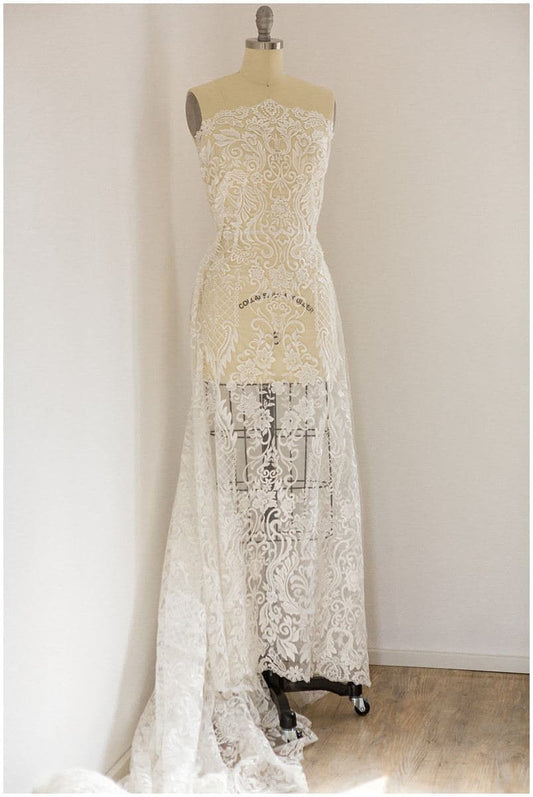 Schwere bestickte Brautspitze/ Hochzeitsspitze Off-White/ Braut Spitzenstoff// L17-046