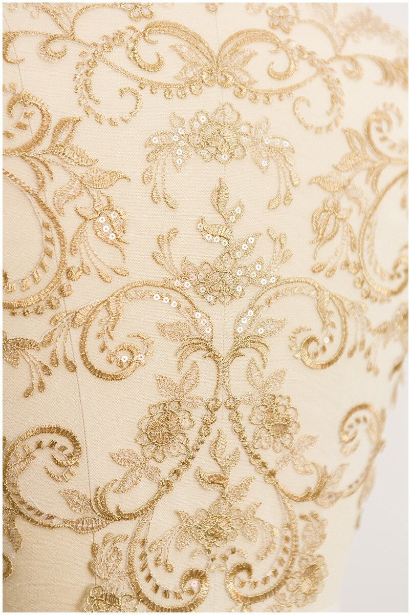 GOLD Spitzenblume Applikation, Rückenplatte, Spitzenblumenplatte, Hochzeitskleid Spitze, Spitzenaufnäher, Brautkleid Applikation, Goldspitze// A17-071