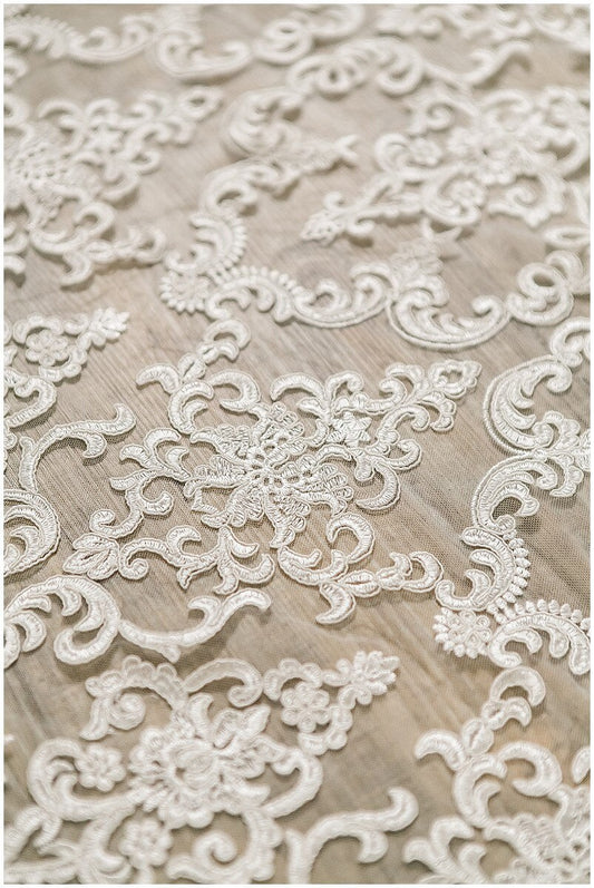 Ornament Spitze Stoff Off-White/ Braut Spitzenstoff/ Ornament Hochzeit Spitze/ Couture Spitze// L17-037