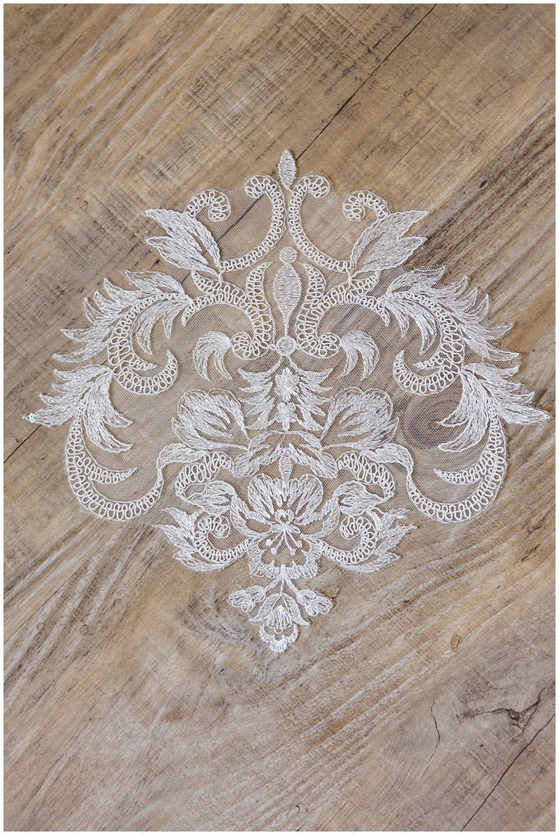 Pailletten Hochzeitskleid Applikation, Blumen Applikation, große Spitze Blume, IVORY, Illusion Back Lace, BlumenSpitze, verschnörkelte Spitze Aufnäher// A17-032