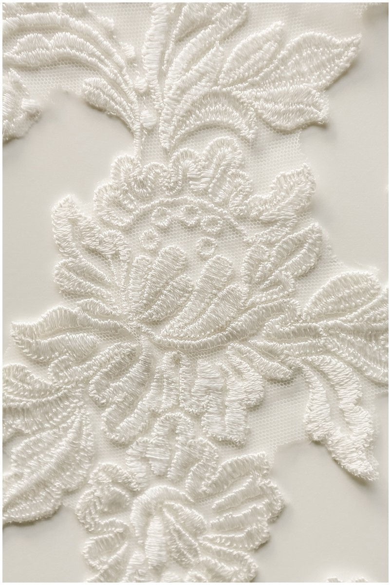 Very soft, mirrored lace flower applique - PAIR (2pcs) - lace flower, lace patch, bridal dress applique, wedding dress lace // A17-008