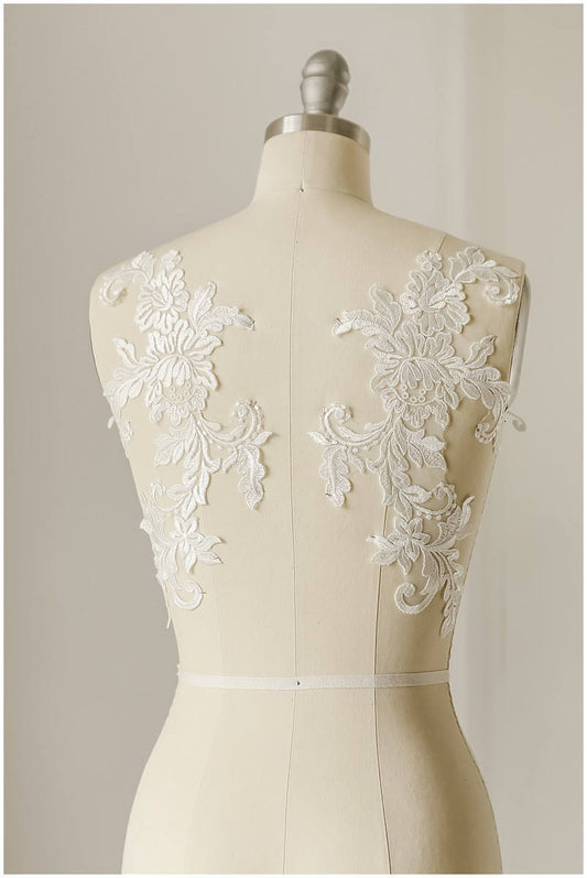 Sehr weiche, gespiegelte Spitzenblumen Applikation - PAAR (2Stk) - Spitzenblume, Spitzenaufnäher, Brautkleid Applikation, Hochzeitskleid Spitze// A17-008